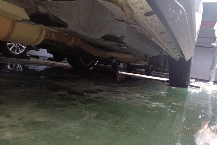 Used Dongfeng Fengon ix7 2020 2.0 TGDI Automatic All-Wheel-Drive ZhenTu Edition Chassis Front Left