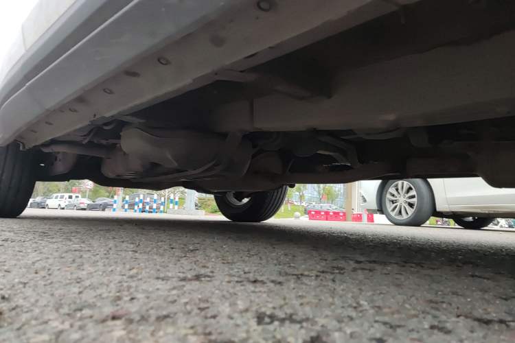 Used Dongfeng Fengon ix7 2020 2.0 TGDI Automatic Two-Wheel Drive Urban Luxury Edition Chassis Front Right