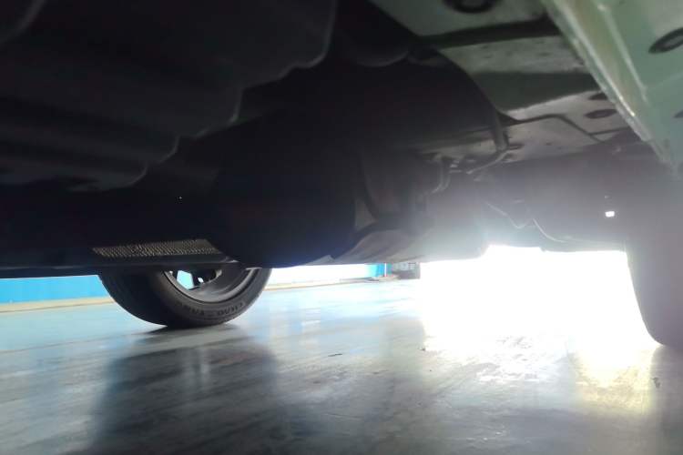 Used Dongfeng Fengon ix7 2020 2.0 TGDI Automatic All-Wheel-Drive ZhenTu Edition Chassis Rear Left
