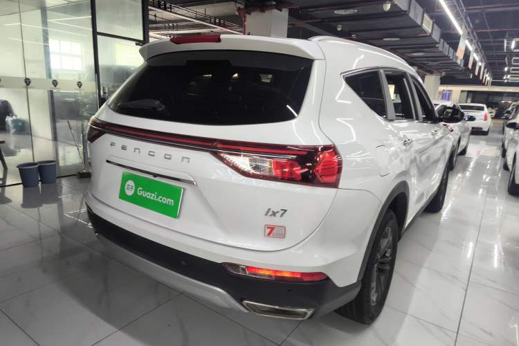 Used Dongfeng Fengon ix7 2020 2.0 TGDI Automatic Two-Wheel Drive Urban Luxury Edition Exterior 5