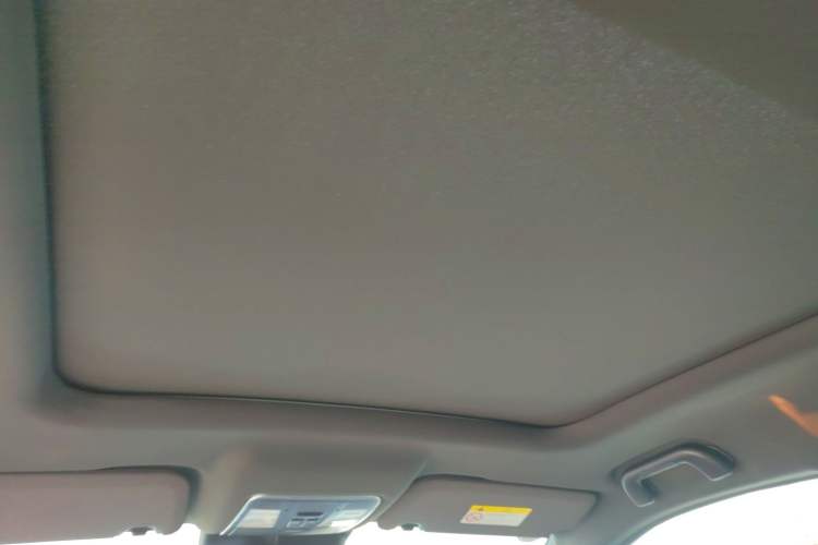 Used Dongfeng Fengon ix7 2020 2.0 TGDI Automatic Two-Wheel Drive Urban Luxury Edition Headliner