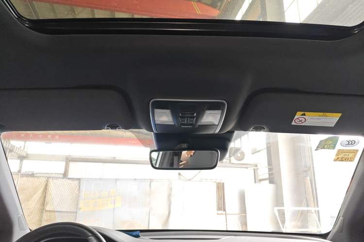 Used Dongfeng Fengon ix7 2020 2.0 TGDI Automatic Two-Wheel Drive Urban Luxury Edition Headliner