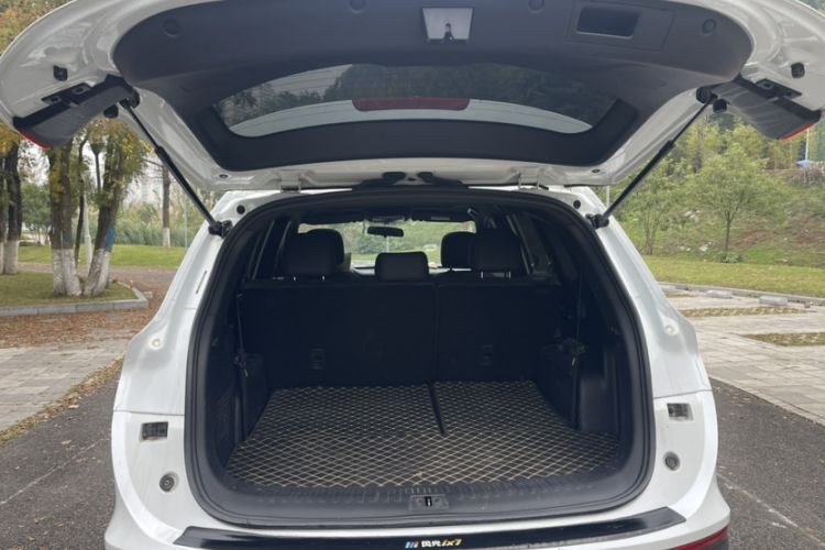 Used Dongfeng Fengon ix7 2020 2.0 TGDI Automatic Two-Wheel Drive Urban Luxury Edition Interior 10