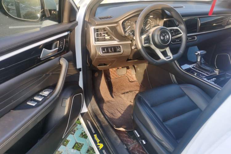 Used Dongfeng Fengon ix7 2020 2.0 TGDI Automatic Two-Wheel Drive Urban Luxury Edition Interior 3