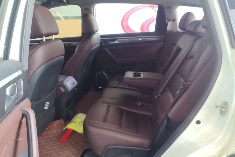 Used Dongfeng Fengon ix7 2020 2.0 TGDI Automatic All-Wheel-Drive ZhenTu Edition Left Rear Seat