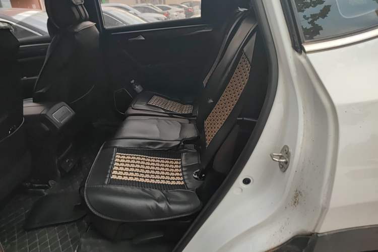 Used Dongfeng Fengon ix7 2020 2.0 TGDI Automatic All-Wheel-Drive ZhenTu Edition Left Rear Seat