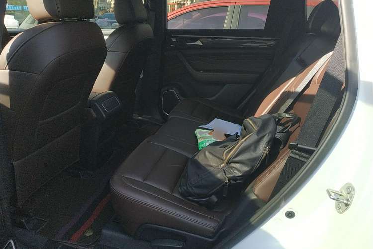 Used Dongfeng Fengon ix7 2020 2.0 TGDI Automatic All-Wheel Drive Comfort Edition Left Rear Seat