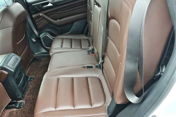 Used Dongfeng Fengon ix7 2020 2.0 TGDI Automatic All-Wheel-Drive Pioneer Edition Left Rear Seat