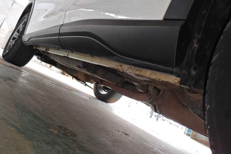 Used Dongfeng Fengon ix7 2020 2.0 TGDI Automatic Two-Wheel Drive Urban Luxury Edition Left Side Sill