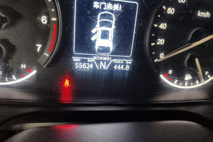 Used Dongfeng Fengon ix7 2020 2.0 TGDI Automatic Two-Wheel Drive Urban Luxury Edition Odometer Close Up