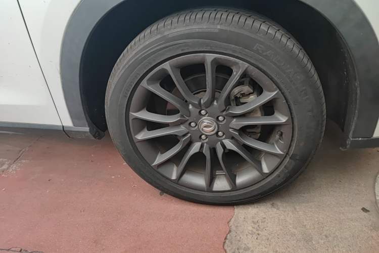 Used Dongfeng Fengon ix7 2020 2.0 TGDI Automatic All-Wheel-Drive ZhenTu Edition Right Front Wheel Hub