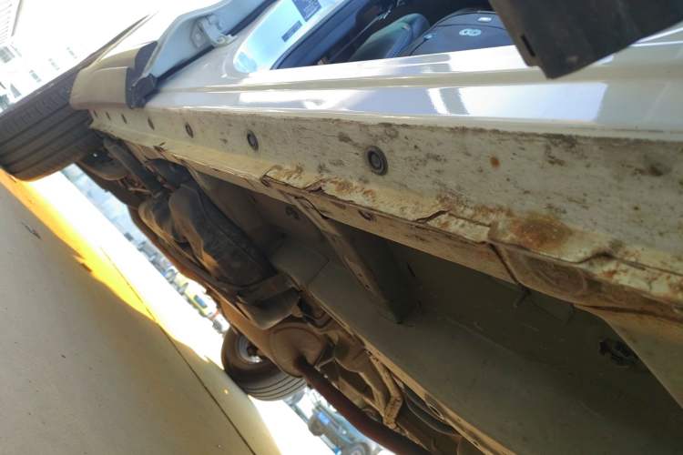 Used Dongfeng Fengon ix7 2020 2.0 TGDI Automatic Two-Wheel Drive Urban Luxury Edition Right Side Sill