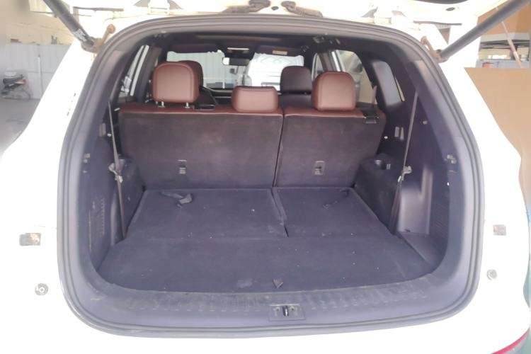 Used Dongfeng Fengon ix7 2020 2.0 TGDI Automatic All-Wheel-Drive ZhenTu Edition Trunk