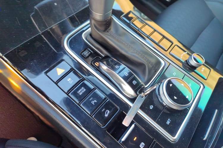 Used Dongfeng Fengon ix7 2020 2.0 TGDI Automatic Two-Wheel Drive Urban Luxury Edition Vehicle Key