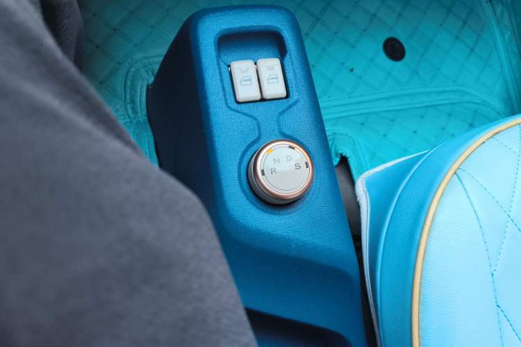 Used Dongfeng Fengon MINIEV 2022 Candy Edition Half-Sugar Gear Lever