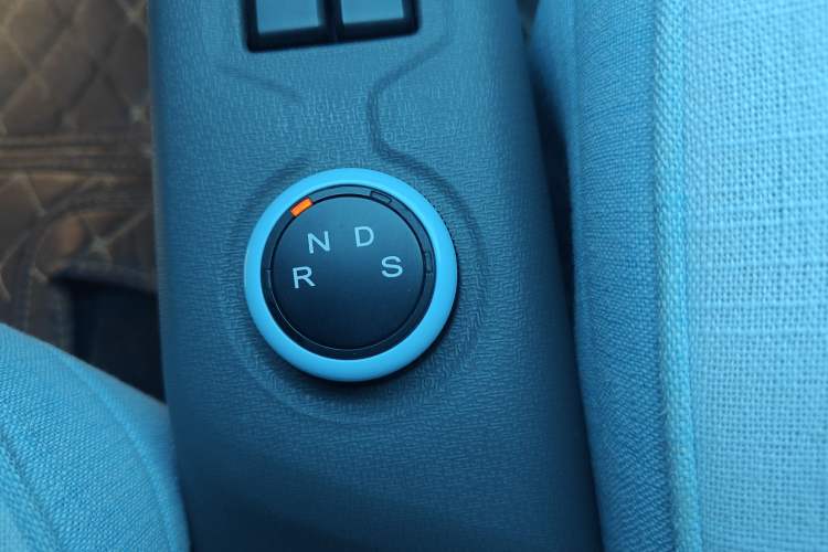 Used Dongfeng Fengon MINIEV 2022 Simple Style Comfort Version Gear Lever