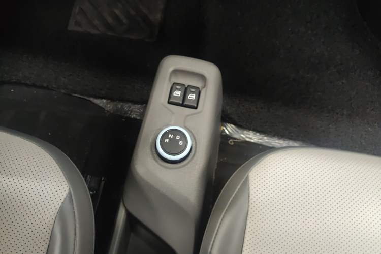 Used Dongfeng Fengon MINIEV 2022 Candy Edition - Jiuyao Version Interior 7