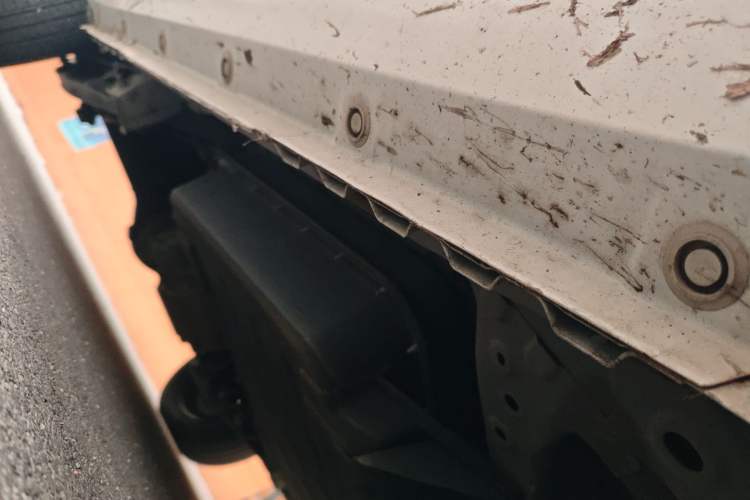 Used Dongfeng Fengon MINIEV 2022 Candy Edition Lightly Sweeted Chassis Front Right