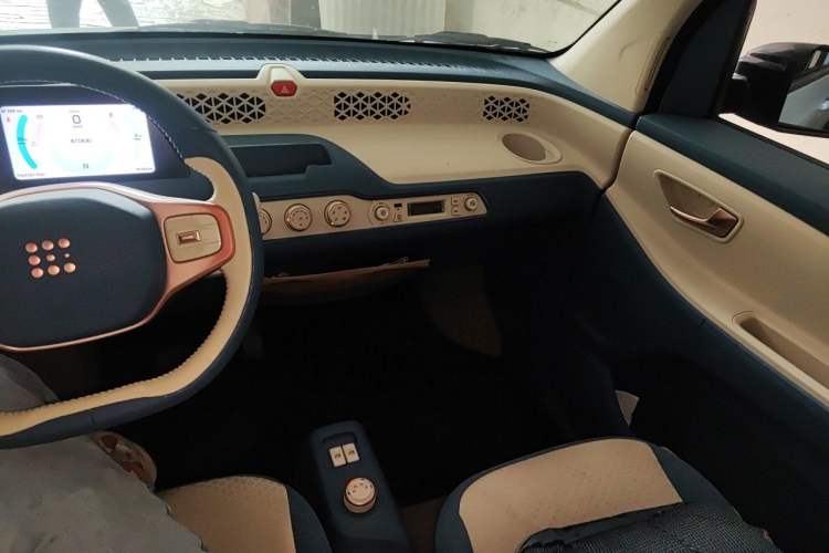Used Dongfeng Fengon MINIEV 2022 Candy-Style Marshmallow Audio And AC Panel