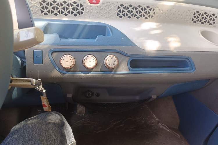 Used Dongfeng Fengon MINIEV 2022 Candy-Style Marshmallow Audio And AC Panel