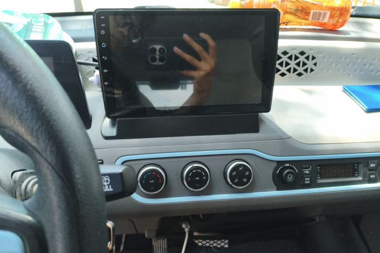 Used Dongfeng Fengon MINIEV 2022 Simple Style Comfort Version Audio And AC Panel