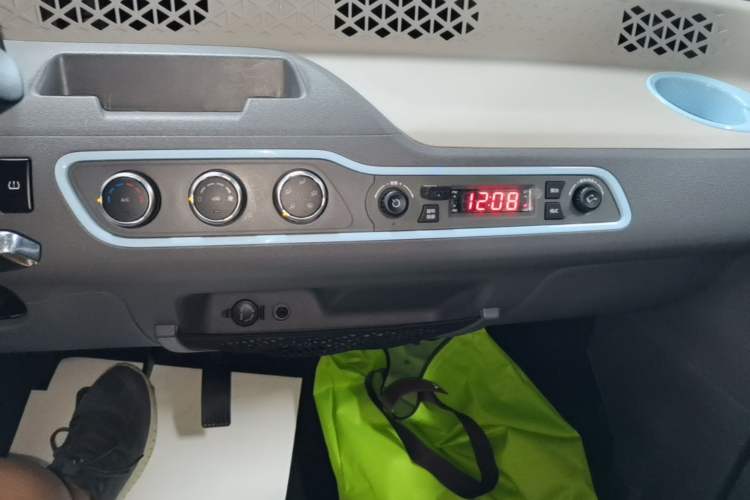 Used Dongfeng Fengon MINIEV 2022 Candy Edition - Jiuyao Version Audio And AC Panel