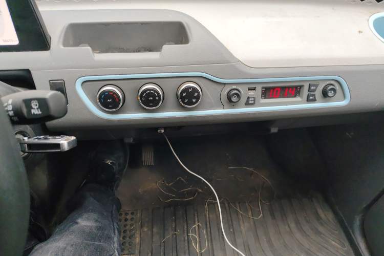 Used Dongfeng Fengon MINIEV 2022 Simple Style Comfort Version Audio And AC Panel