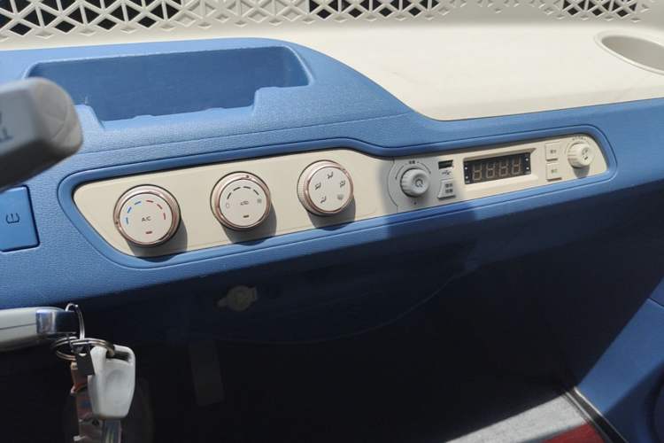 Used Dongfeng Fengon MINIEV 2022 Candy Edition Half-Sugar Audio And AC Panel
