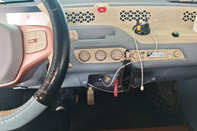 Used Dongfeng Fengon MINIEV 2022 Candy Edition Half-Sugar Audio And AC Panel