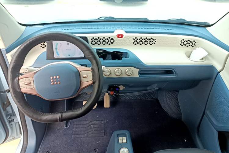Used Dongfeng Fengon MINIEV 2022 Candy-Style Lollipop Center Console