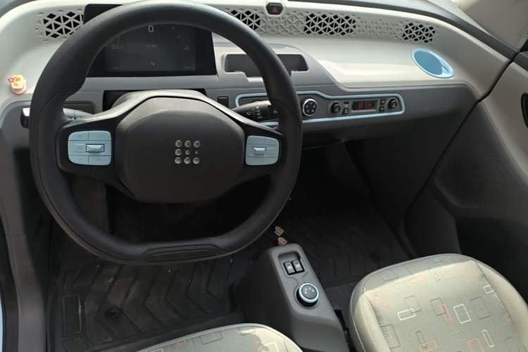 Used Dongfeng Fengon MINIEV 2022 Shishi Style Luxury Version Center Console