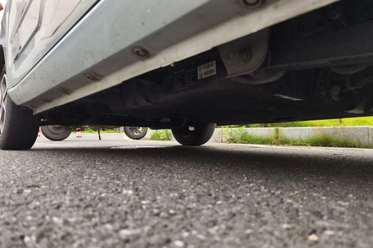 Used Dongfeng Fengon MINIEV 2022 Candy-Style Marshmallow Chassis Rear Left