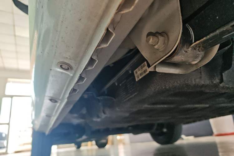 Used Dongfeng Fengon MINIEV 2022 Candy Edition Half-Sugar Chassis Rear Left