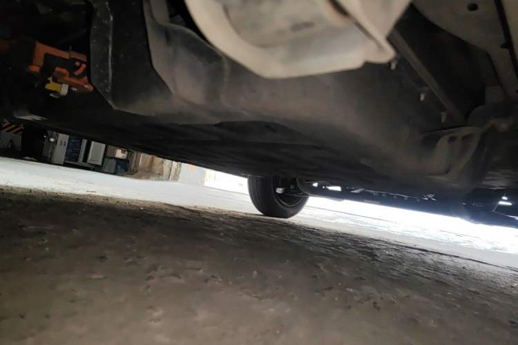 Used Dongfeng Fengon MINIEV 2022 Candy-Style Marshmallow Chassis Rear Right