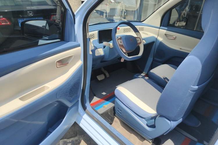 Used Dongfeng Fengon MINIEV 2022 Candy Edition Half-Sugar Driver Seat