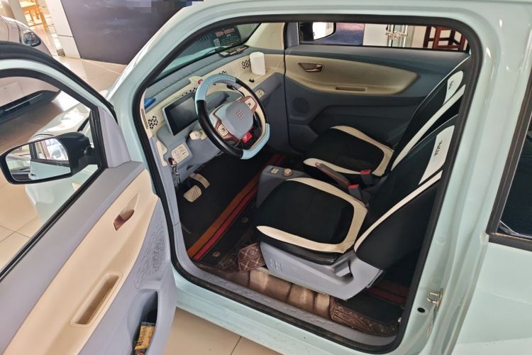 Used Dongfeng Fengon MINIEV 2022 Candy Edition Half-Sugar Driver Seat