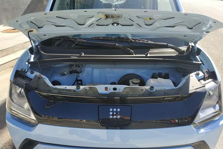 Used Dongfeng Fengon MINIEV 2022 Candy-Style Lollipop Engine Bay