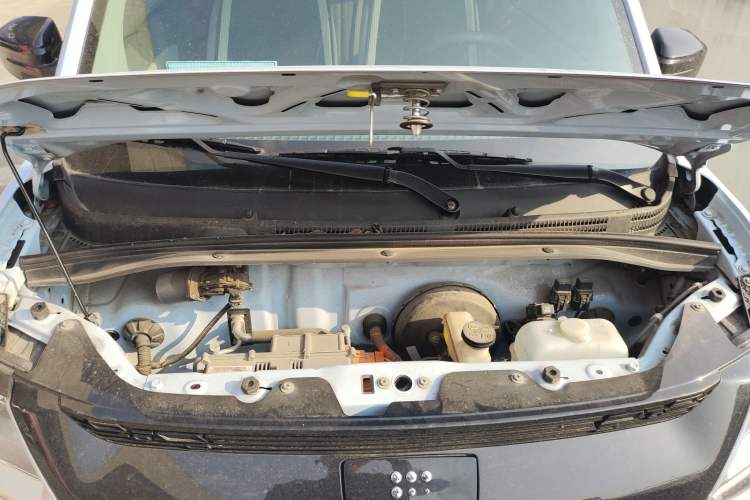 Used Dongfeng Fengon MINIEV 2022 Simple Style Comfort Version Engine Bay