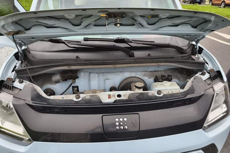Used Dongfeng Fengon MINIEV 2022 Candy-Style Marshmallow Engine Bay