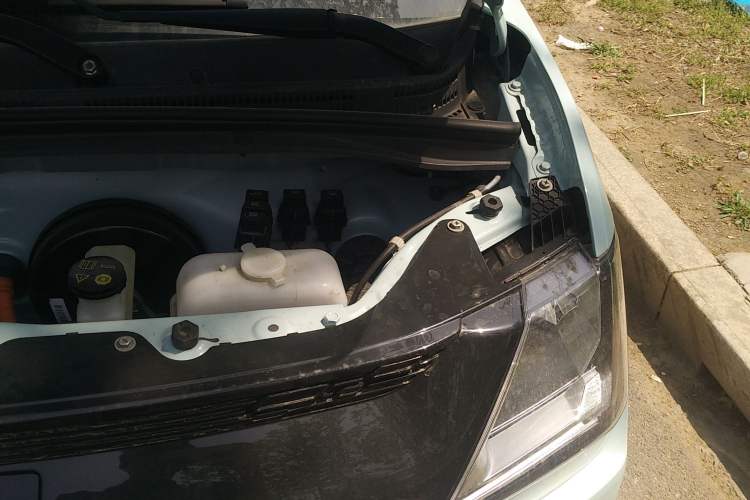 Used Dongfeng Fengon MINIEV 2022 Candy Edition Half-Sugar Engine Bay Left