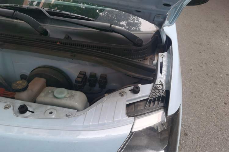 Used Dongfeng Fengon MINIEV 2022 Shishi Style Practical Version Engine Bay Left