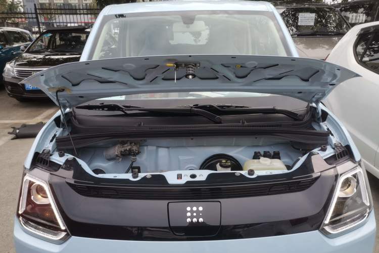 Used Dongfeng Fengon MINIEV 2022 Candy Edition Lightly Sweeted Engine Bay