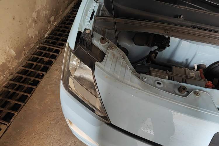 Used Dongfeng Fengon MINIEV 2022 Candy-Style Marshmallow Engine Bay Right