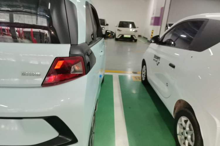 Used Dongfeng Fengon MINIEV 2022 Simple Style Comfort Version Exterior 3