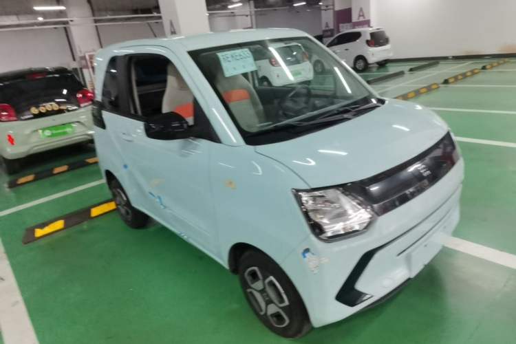 Used Dongfeng Fengon MINIEV 2022 Shishi Style Practical Version Front Right 45 Deg