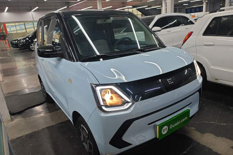 Used Dongfeng Fengon MINIEV 2022 Candy Edition Lightly Sweeted Front Right 45 Deg
