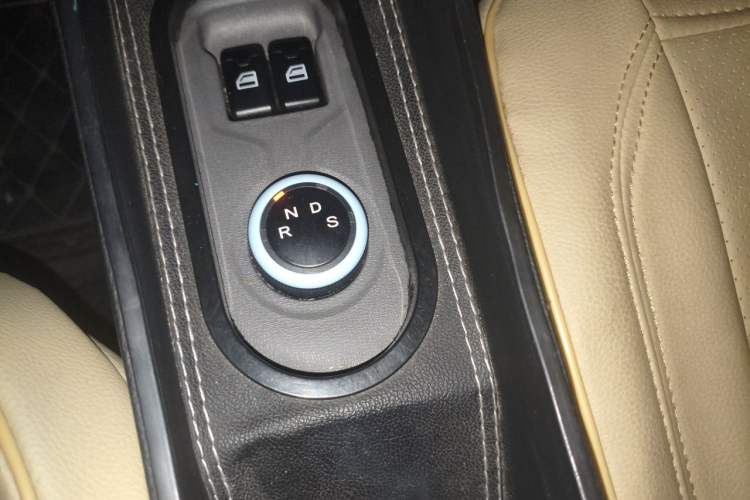 Used Dongfeng Fengon MINIEV 2022 Candy-Style Lollipop Gear Lever