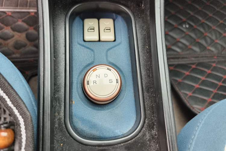 Used Dongfeng Fengon MINIEV 2022 Candy-Style Marshmallow Gear Lever
