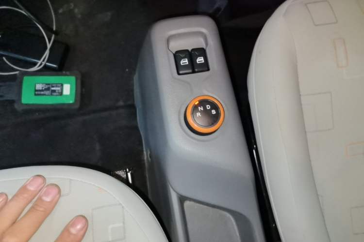 Used Dongfeng Fengon MINIEV 2022 Shishi Style Practical Version Gear Lever