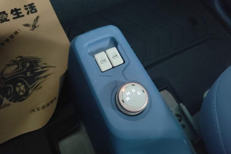 Used Dongfeng Fengon MINIEV 2022 Candy-Style Marshmallow Gear Lever